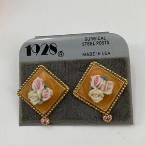 1928 goldtone floral stud earrings